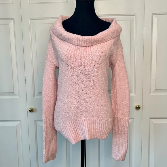 MODA International Pink Boucle Sweater with a Cowl Neck Size M - Picture 1 of 6